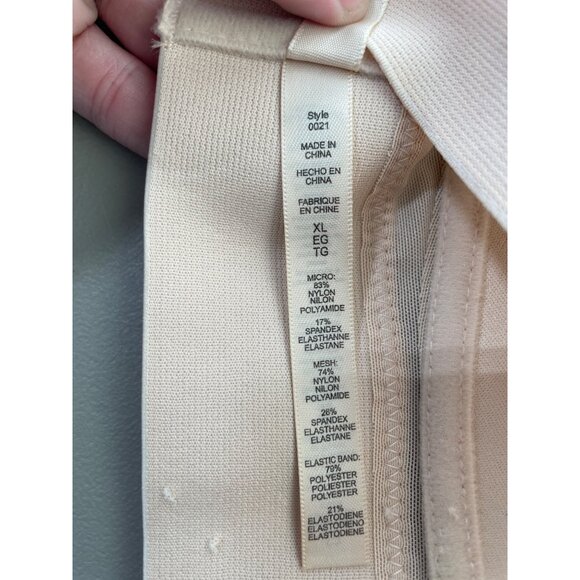 Rhonda Shear 2Pk Molded Cup Bra with Wrap Back Size XL White Light Beige 605.9 - Picture 6 of 9